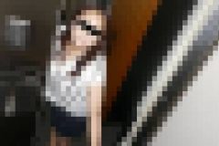 人妻自宅ハメ ～バスト100センチ超えの巨乳妻～　成田あきこ