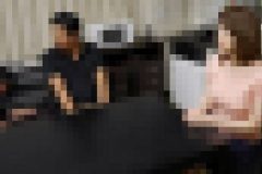 潮吹き欲求不満な奥さんの熱い誘惑　雨音わかな