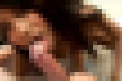 無修正、巨乳と巨根を持つタイの美女ヴィッキーは、新しい恋人と楽しい時間を過ごすために出会う。　ヴィッキー