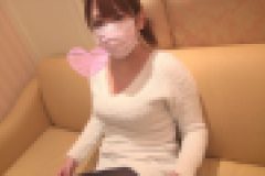 【潮吹き】癒し系美女ともみちゃん　電マが大好きとぼけた顔して潮吹き絶頂！　ともみ